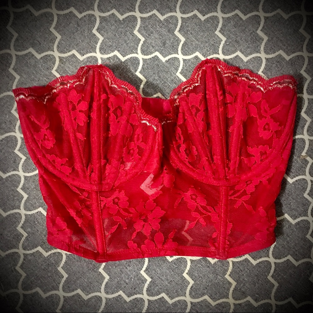 NEW Victoria’s Secret Lace Unlined Balconette Bra